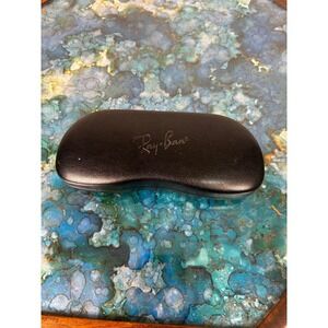 Ray-Ban Black Hard Clamshell Sunglasses Case with Logo and Gray Lining